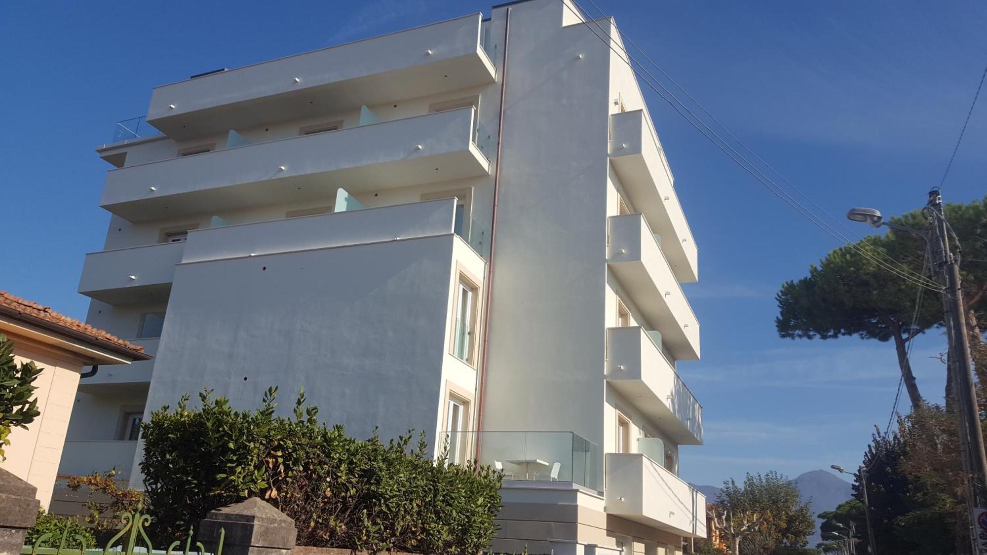 Hotel Villa Barsanti ピエトラサンタ エクステリア 写真